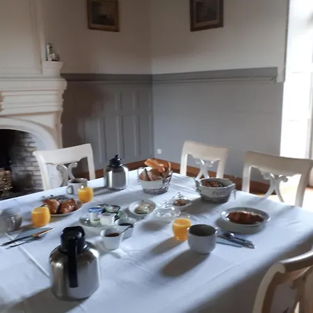 Chateau De La Grand'cour فندق مبيت وإفطار 3*