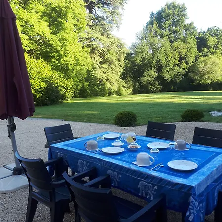 فندق مبيت وإفطار Chateau De La Grand'cour 3*