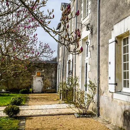 Bed & Breakfast Chateau De La Grand'cour