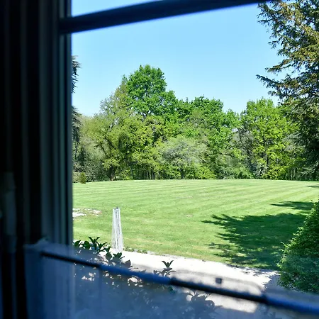 Chateau De La Grand'cour Grandchamp-des-Fontaines