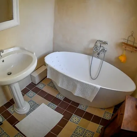 Bed & Breakfast Chateau De La Grand'cour