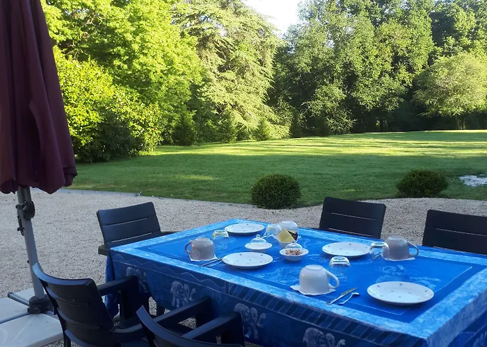 Oda ve Kahvaltı Chateau De La Grand'cour 3*