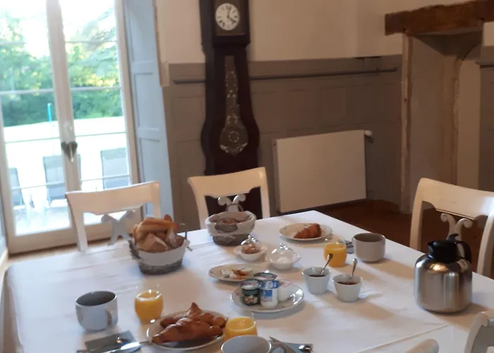 Oda ve Kahvaltı Chateau De La Grand'cour