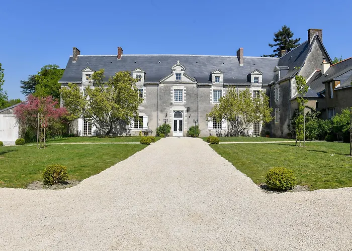 Chateau De La Grand'cour 3*