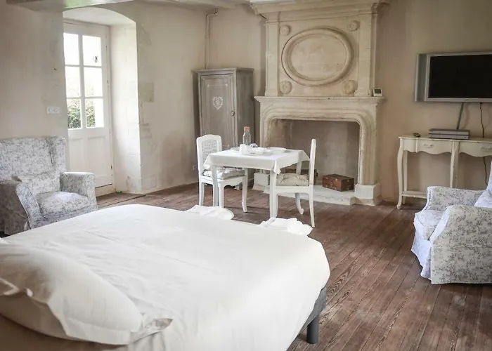 Oda ve Kahvaltı Chateau De La Grand'cour 3*