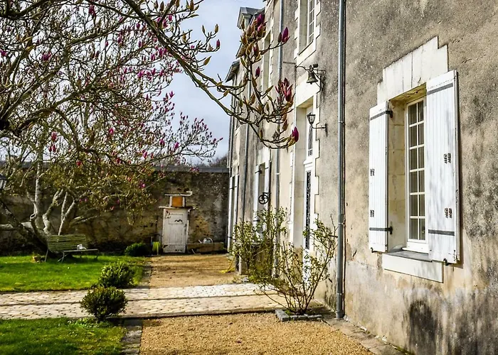 Chateau De La Grand'cour Oda ve Kahvaltı Grandchamp-des-Fontaines